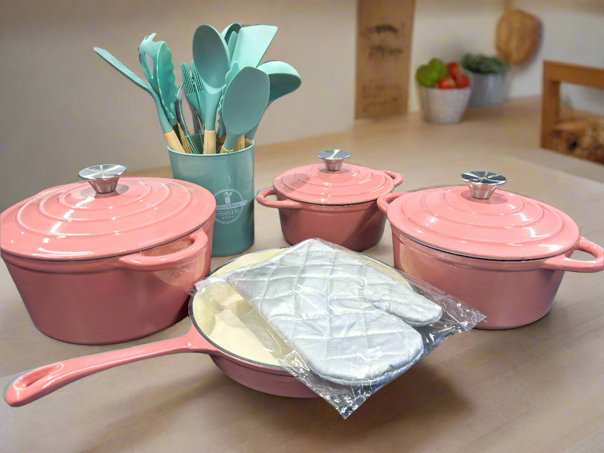 7pcs Cast Iron Pot Set and 24pcs Spoon Gift Set